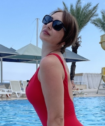 Анкета проститутки Арина - город Новонагаево, 37 лет, №2345